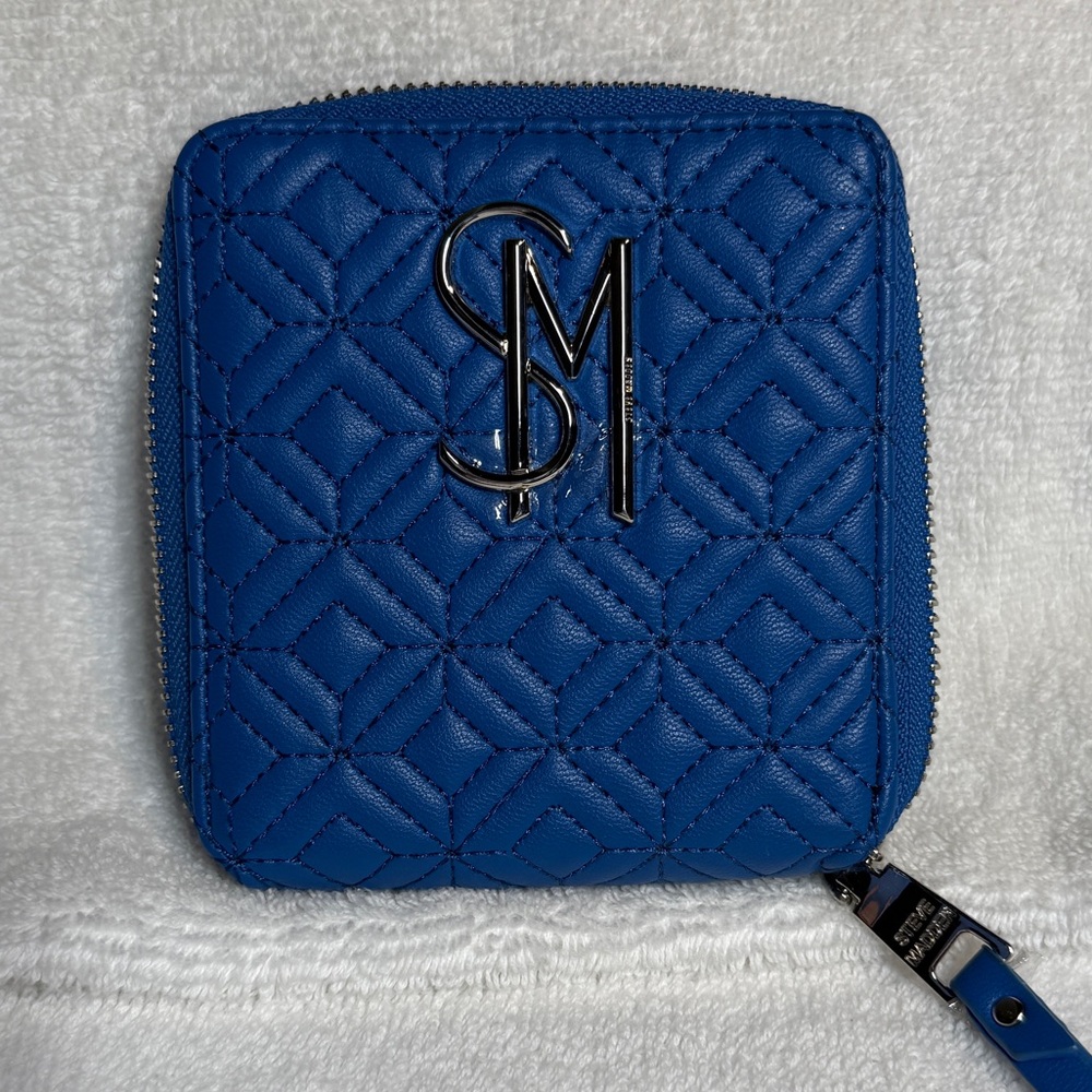Steve Madden Quilted Blue Zip Wallet - Designer-Inspired